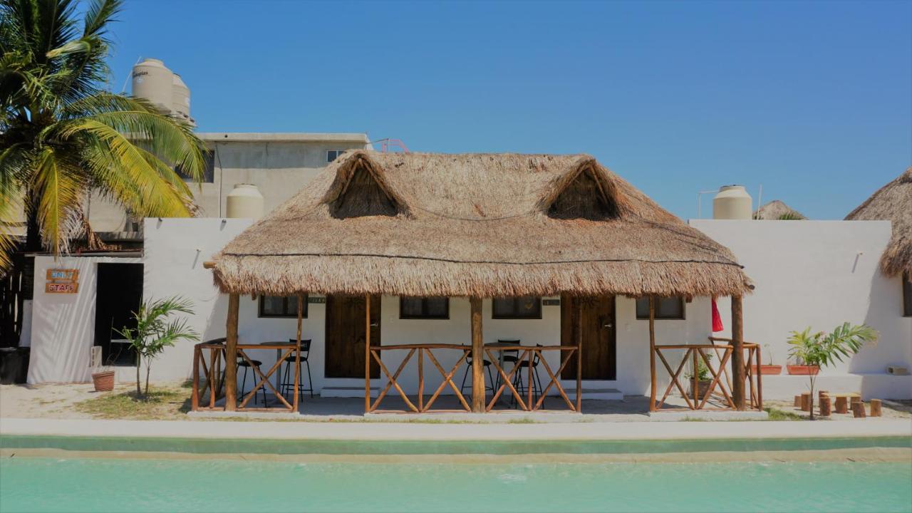 Casa Frida Hotell Chelem Exteriör bild